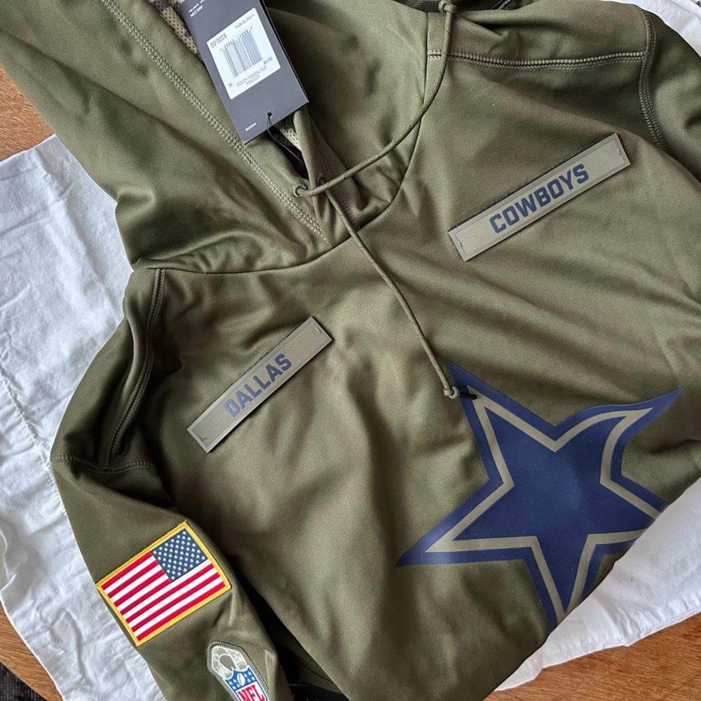 Cowboys Football Nike Hoodie- Men’s XL
